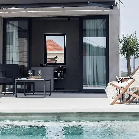 Duomo-retreat Yourself With Style & Keep Memories Villa Selca (Brac)