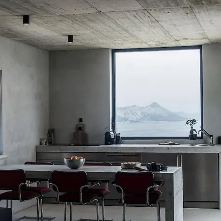 Villa Duomo-retreat Yourself With Style & Keep Memories *